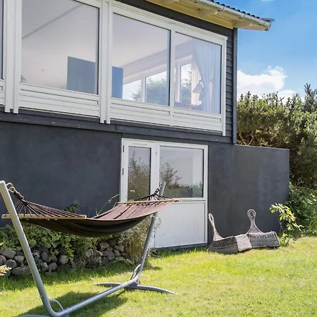Ferienhaus 3 Bedroom Cozy In