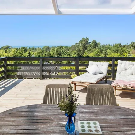 3 Bedroom Cozy In Farevejle