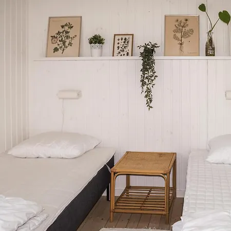 3 Bedroom Cozy In *