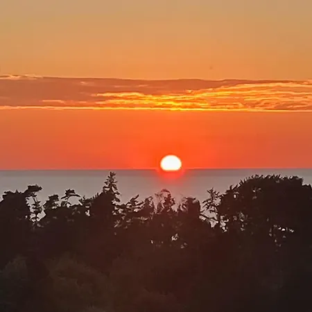 3 Bedroom Cozy In Casa vacanze